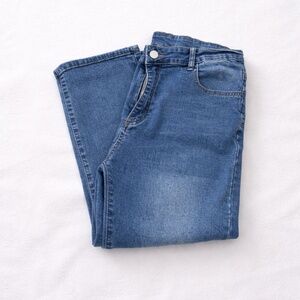 Amazon | Women’s Bootcut Jeans | Size 8 | Short Inseam